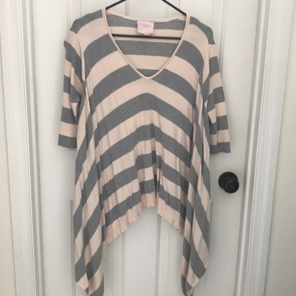 Romeo & Juliet Couture sweater